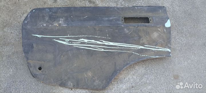 Продам короба и крыло заднее правое москвич 2140