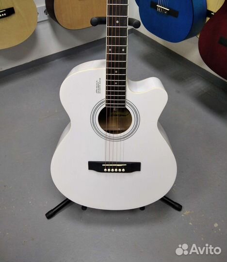 Акустическая гитара