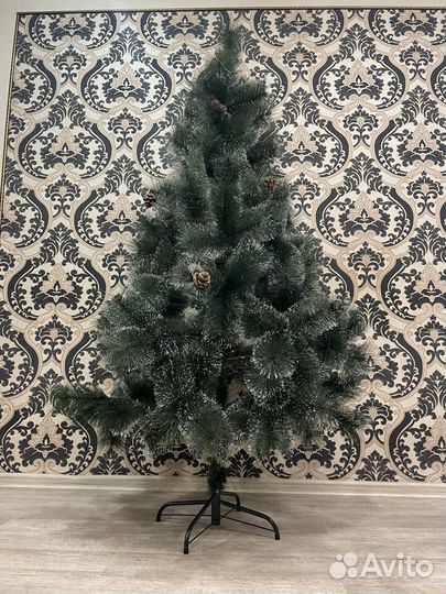 Елка искусственная