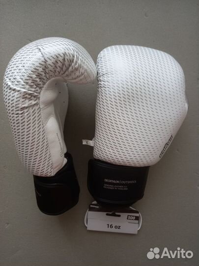 Боксерские перчатки 16 oz кожа