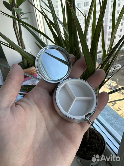 Маленькая таблетница, новая