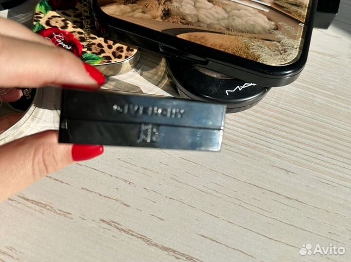 Пудра Givenchy Prisme Libre Popeline Mimosa