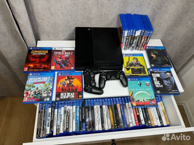 Sony PlayStation 4 + 145 игр