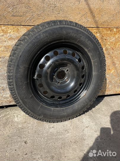 Yokohama IceGuard Stud IG65 225/65 R17