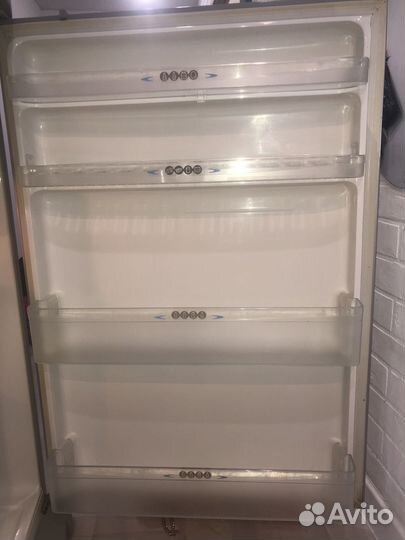 Холодильник sharp