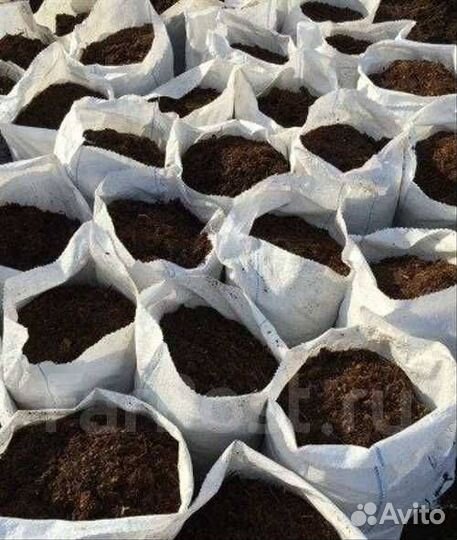 Перегной, навоз, земля, в мешках