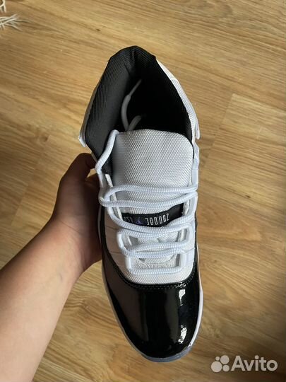 Кроссовки Nike air jordan 11