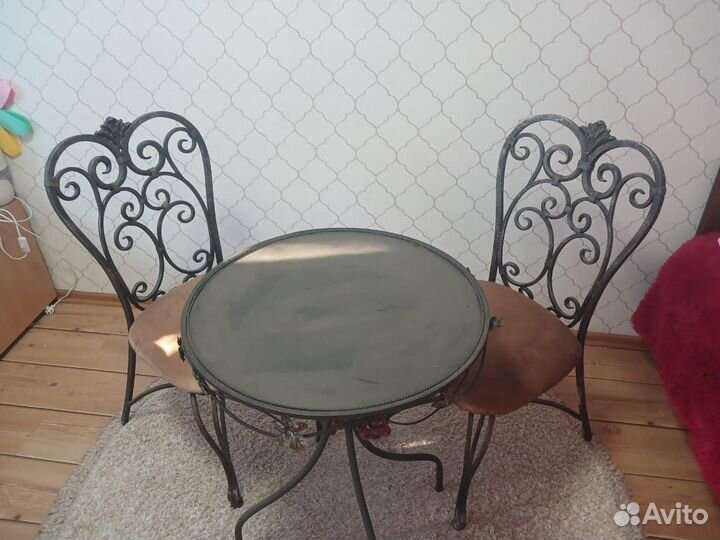 Продам эксклюзивный набор кованной мебели