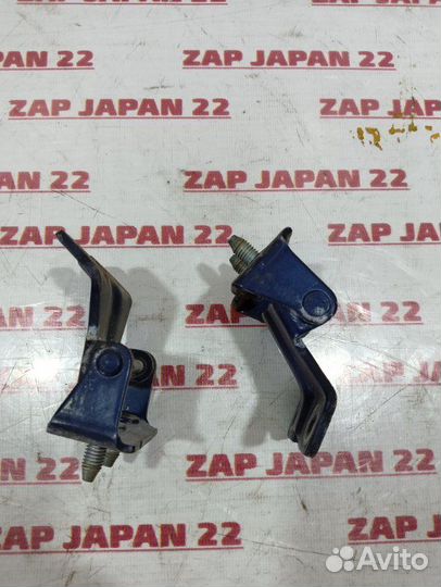 Петля двери багажника Subaru Outback BS FB25 2015