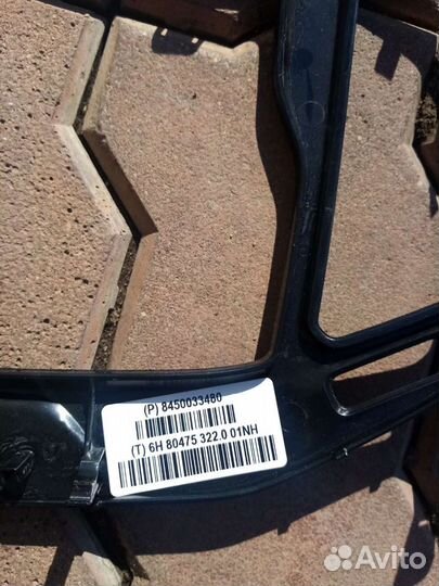 Рамка под магнитолу на Весту