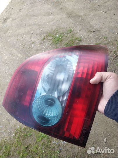 Задняя правая фара priora