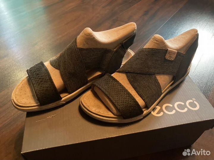 Сандалии Ecco женские