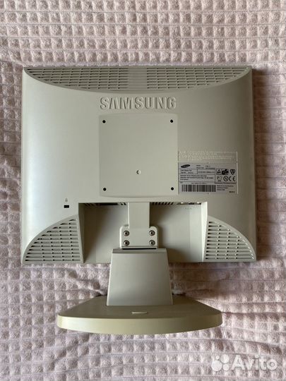 Жк-монитор Samsung Syncmaster 710v 17 дюймов