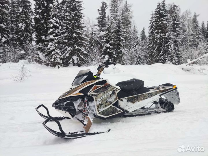 Снегоход BRP Summit FreeRaid