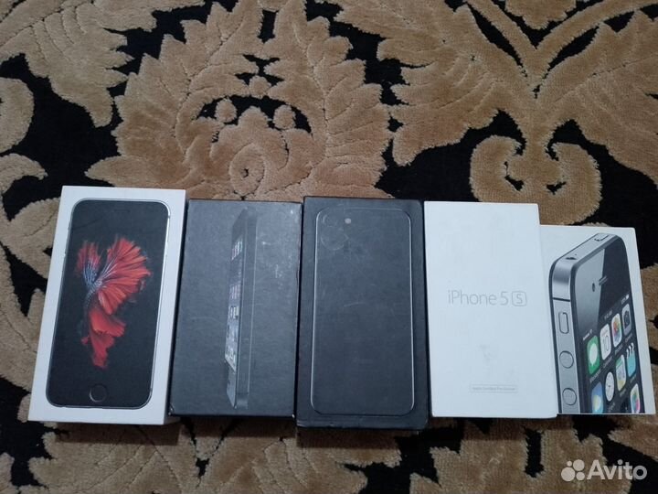 Коробки от iPhone
