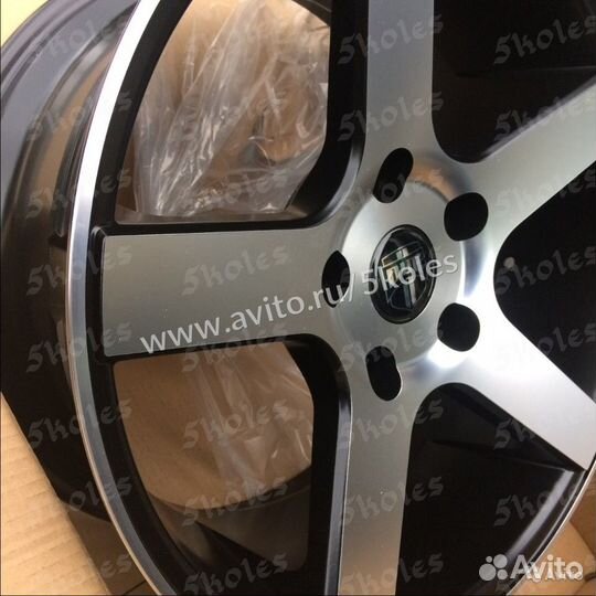 Диски DUB R22 Toyota Land Cruiser 200