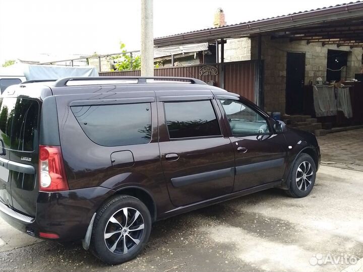 LADA Largus 1.6 МТ, 2015, 200 100 км