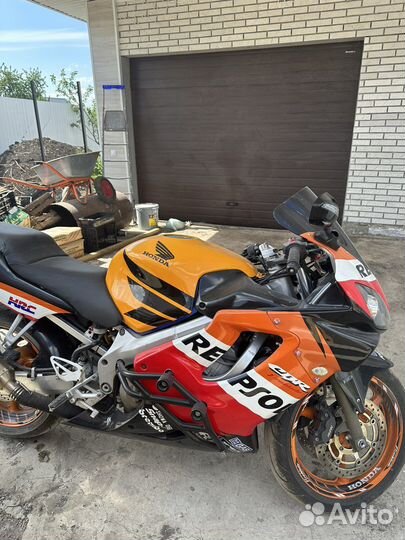 Honda cbr 600 f4i