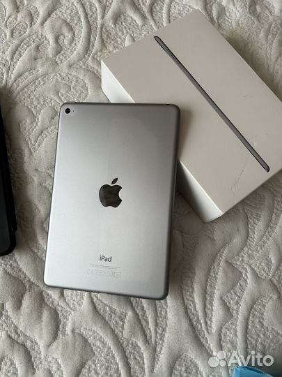 iPad mini 4