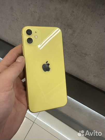 iPhone 11, 64 ГБ