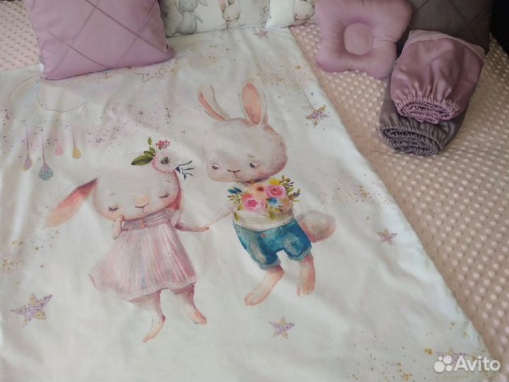 Комплект в детскую кроватку с бортиками