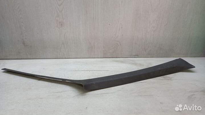 Накладка передней стойки Volvo 440