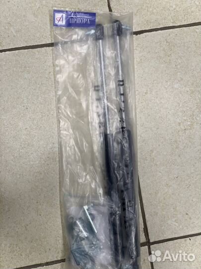 Амортизаторы на капот LADA