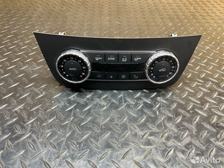 Блок управления климат-контролем Mercedes-Benz