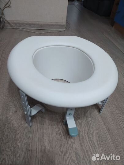 Сиденье-насадка на унитаз, состояние идеальное