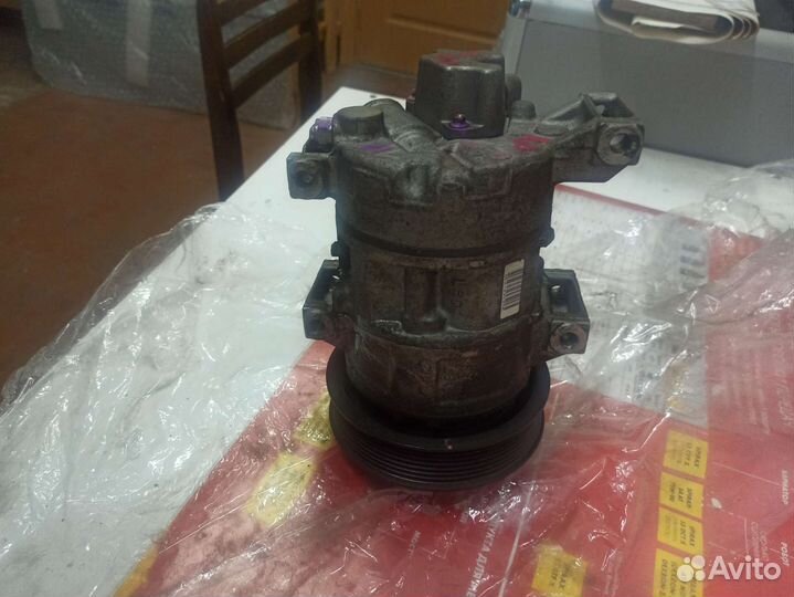 Компрессор кондиционера Toyota RAV 4