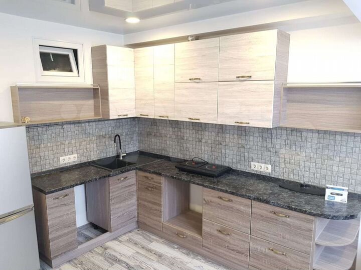 2-к. квартира, 70 м², 2/4 эт.
