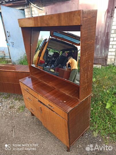 Трюмо, тумба, столик журнальный