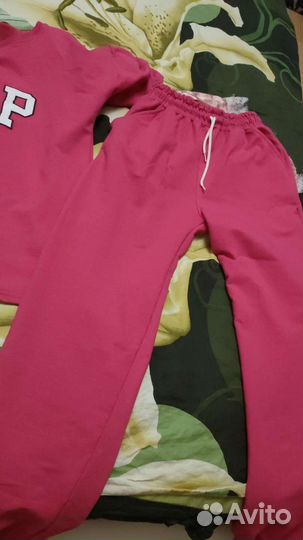 Спортивный костюм женский новый