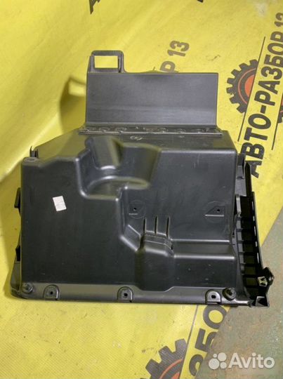 Бардачок Volkswagen Polo 5 2015-2020