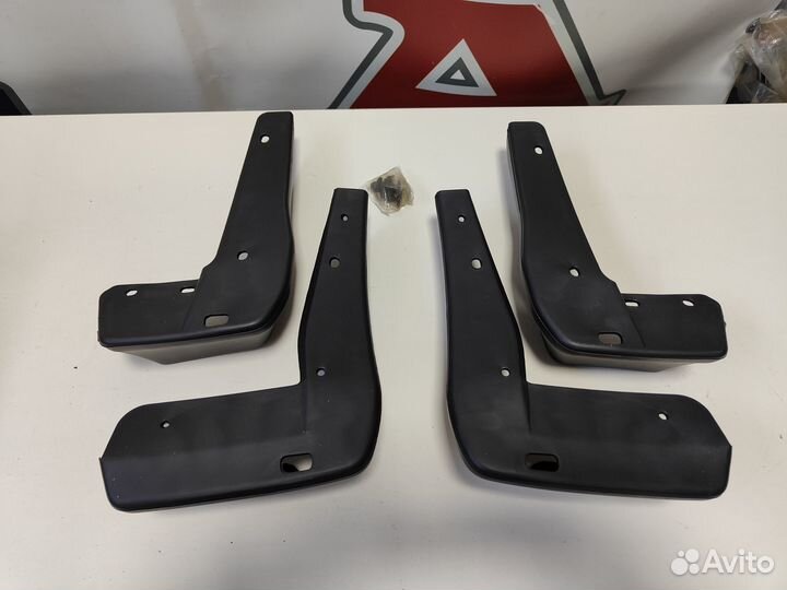 Комплект брызговиков Honda Accord 2018+