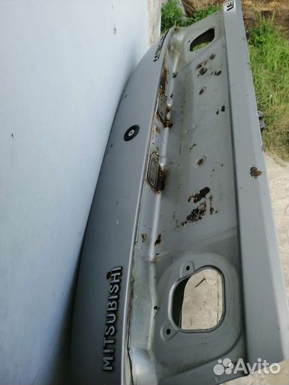 Крышка багажника Митсубиси Каризма