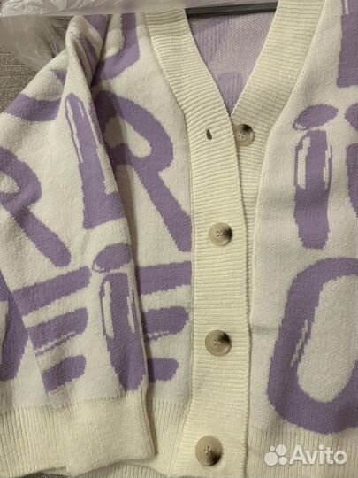 Абсолютно новый кардиган