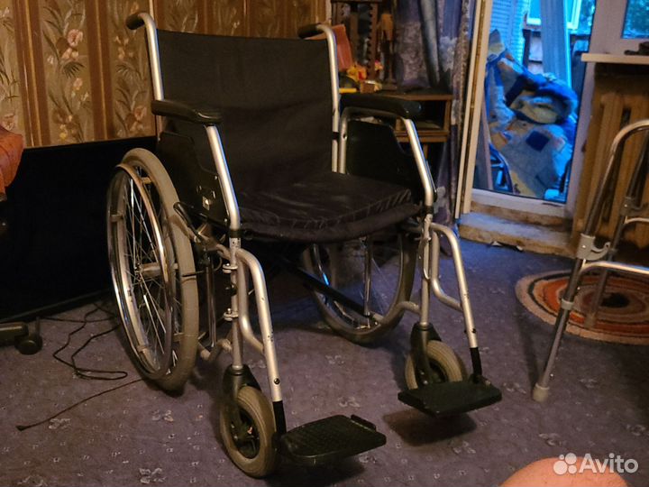 Инвалидная коляска складная бу