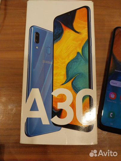 Samsung Galaxy A30, 4/64 ГБ