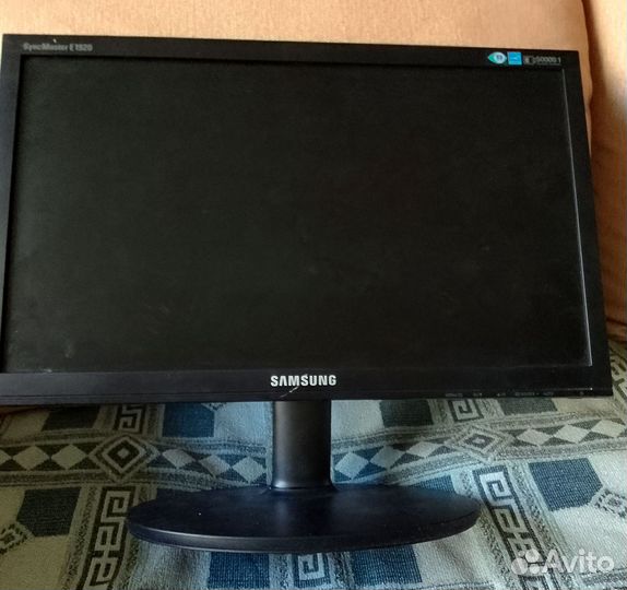 Монитор Samsung E1920N