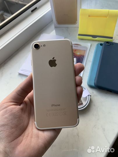 iPhone 7, 32 ГБ