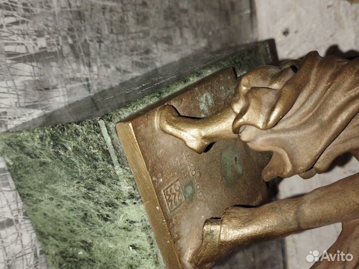 Рабочий и колхозница