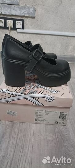 Полуботинки женские 39 размер бу
