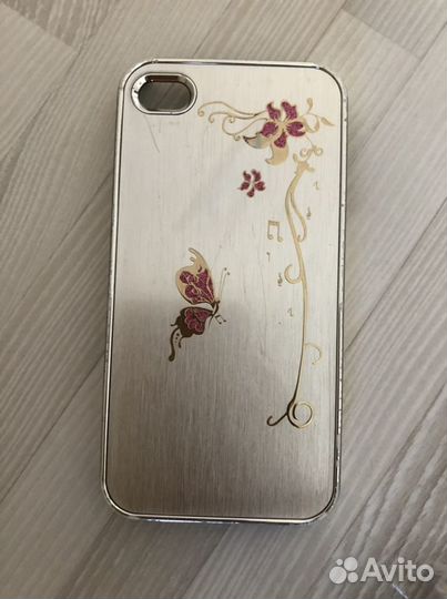 Чехлы на iPhone 4/4s