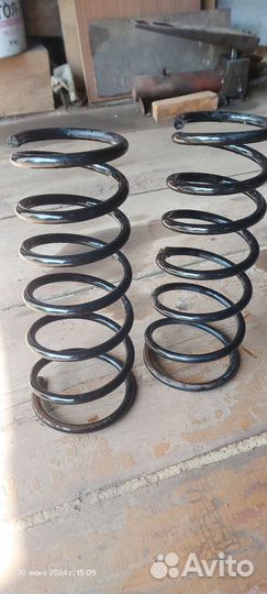Пружины задние Тойота carina