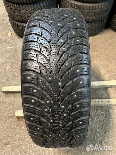 Nokian Tyres Hakkapeliitta 9 SUV 235/60 R18