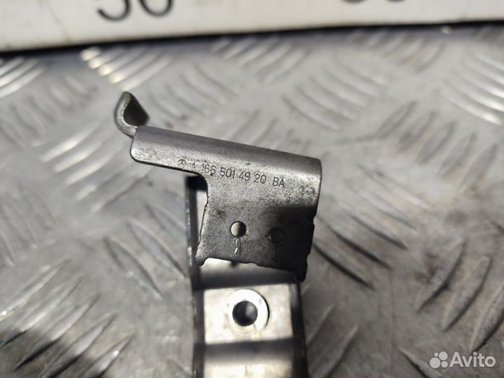 Б/У Кронштейн Mercedes#001