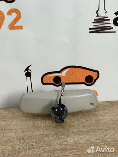 Зеркало заднего вида салонное Audi A4 8K cdhb 1.8