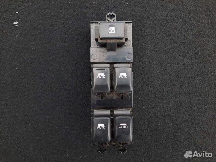 Блок управления стеклоподъемниками передний левый