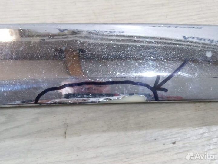 Накладка двери багажника Ford Focus 2011